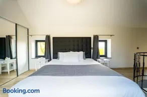 Le Fermage - logement avec piscine, sauna et jacuzzi - Image 5