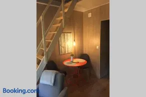 Adorable Cabane dans un espace boisé - Image 5