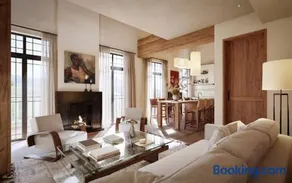 ZVilla-Luxury Heritage Loft with Multiple Beds-Yuyuan Road - Image 5
