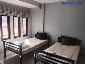 Fueangfu Home Hostel - Image 4