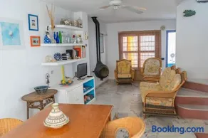 Casa de la Rosa - Image 1