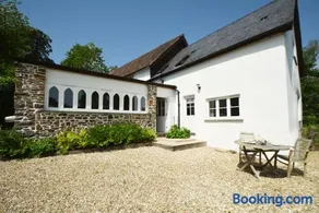 Woodland Cottage - Image 1