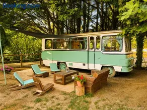 Gîte Insolite - Roulotte Cowboy et Bus vintage - Image 2