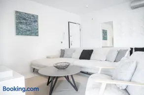 Villa Velebit - luxury apartment steps away from Adriatic Sea, with private pool and stunning views - Image 4