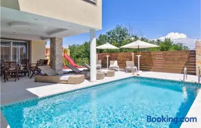 Lovely Home In Kastel - Image 1