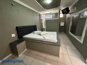 Motel Power - Image 3