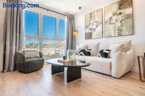 Panoramic views and pool, gym, parking REMS - Image 1