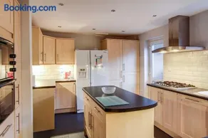 The Marlborough - Image 2