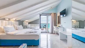 Alpha Luxury Suites - Image 2