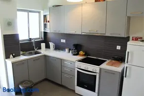 Apartment SEA VIEW in front of the beach of Agia Marina - Image 2
