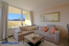 Apartment 422 - Image 2