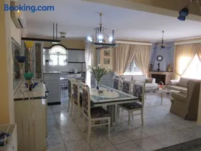 Toula Apartment - Image 1
