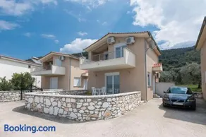 Maria's Sea View Villa - Image 2