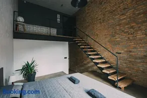 Old factory loft aprtment L39 - Image 1