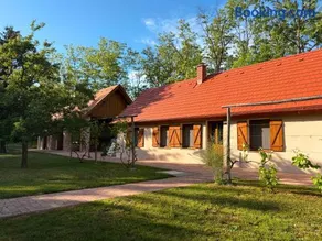 Gyöpszer Gyöngye Vendégház - Image 1