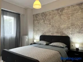Jimmy's Pool Apartment - Image 1