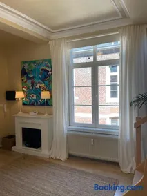 Le 25, Duplex élégant au cœur du piétonnier historique - Image 1
