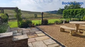 Cadshaw Country Views - Image 2