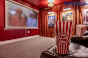 Movie Theater and Mini Golf with 2 King Beds - Image 2