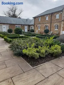 The Stables a Contractor Family 2 bed Town House in Central Melton Mowbray - Image 3