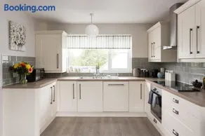 Farm House Apartment - 10 Mins to City Centre - Image 3