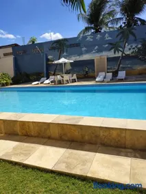 APARTAMENTO COM PISCINA 500mt DA PRAIA e 10 MINUTOS DE CUMBUCO - Image 2