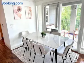 SunlightStays Burlingame - Image 3