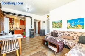 Victoria's House - Image 3