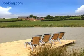 Hastings Retreat Rural barn conversions with Private Lake - Image 3