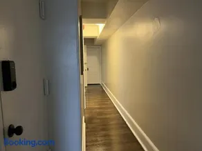 Cozy Greene Mezzanine - Image 4