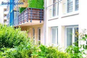 Sonnige Wohnung im Zentrum mit Terrasse u Tiefgarage - Netflix & Prime - Image 1