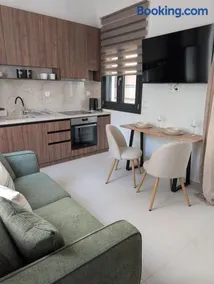 Eriad Patras - Calm Luxury Stay In The City - Image 2
