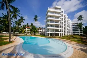 Xanadu Beachfront Duplex Penthouse - Image 2