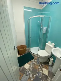 The Nook En-suite Room - Image 4