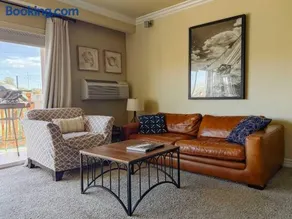 Resort Suite with Tennis Court View & King Beds - Image 2