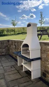 PRIVATE LUXURY Barn Stay with Hot Tub and OUTDOOR ENTERTAINMENT, YORKSHIRE DALES SLEEPS 10! - Image 2