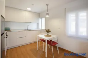 Apartamento turístico Ana, con garaje y bonitas vistas - Image 2