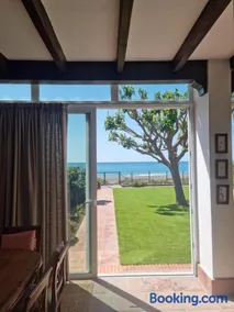 Beach House Valleniza - Image 1