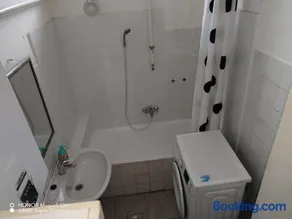 Grany's Retro Guesthouse near Budapest AirPort - Image 3