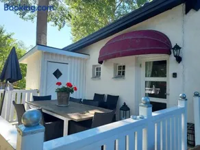 Villa och gårdshus i Visbys lugnaste kvarter - Image 2