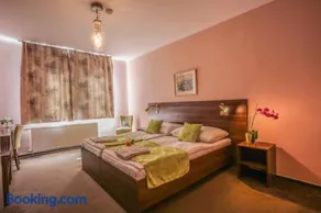 Hotel Zámeček - Image 1