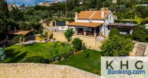 Villa Harmony in Lourdata - Image 1