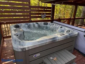 Heavenly Mountain VIew Hot Tub Fire Pit - Image 4