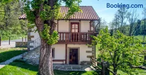 Hiška Kovačija-Riverside Boutique Retreat - Image 1
