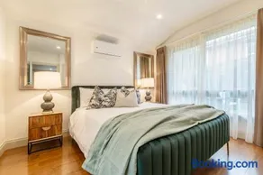 VAQUAY Little Audrey Guesthouse In Ivanhoe - Image 1