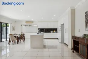 CASSA WELLINGTON POINT - Spacious 4BR Home w Pool - Image 5