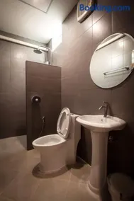 โรงแรมบ้านมะกรูด Baan Ma Grood Hotel - Image 2