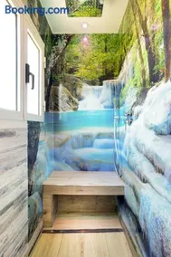 Tower House with emotional shower - Image 4