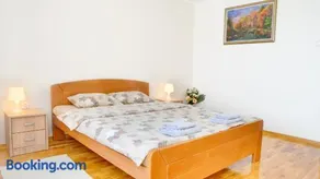 MILICA 65m2, Free parking & Wi-fi - Image 4