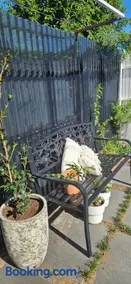 Black Sheep Cottage Hay - Image 3
